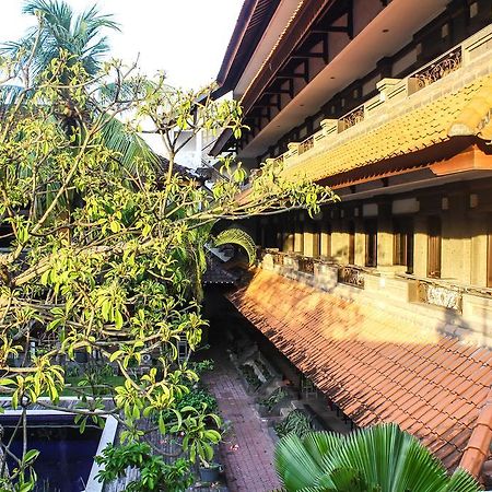 Hotel Puri Tanah Lot Kuta  Exterior photo
