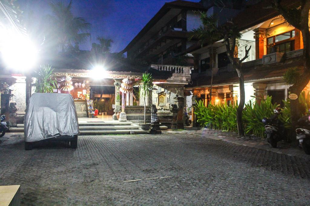 Hotel Puri Tanah Lot Kuta  Exterior photo