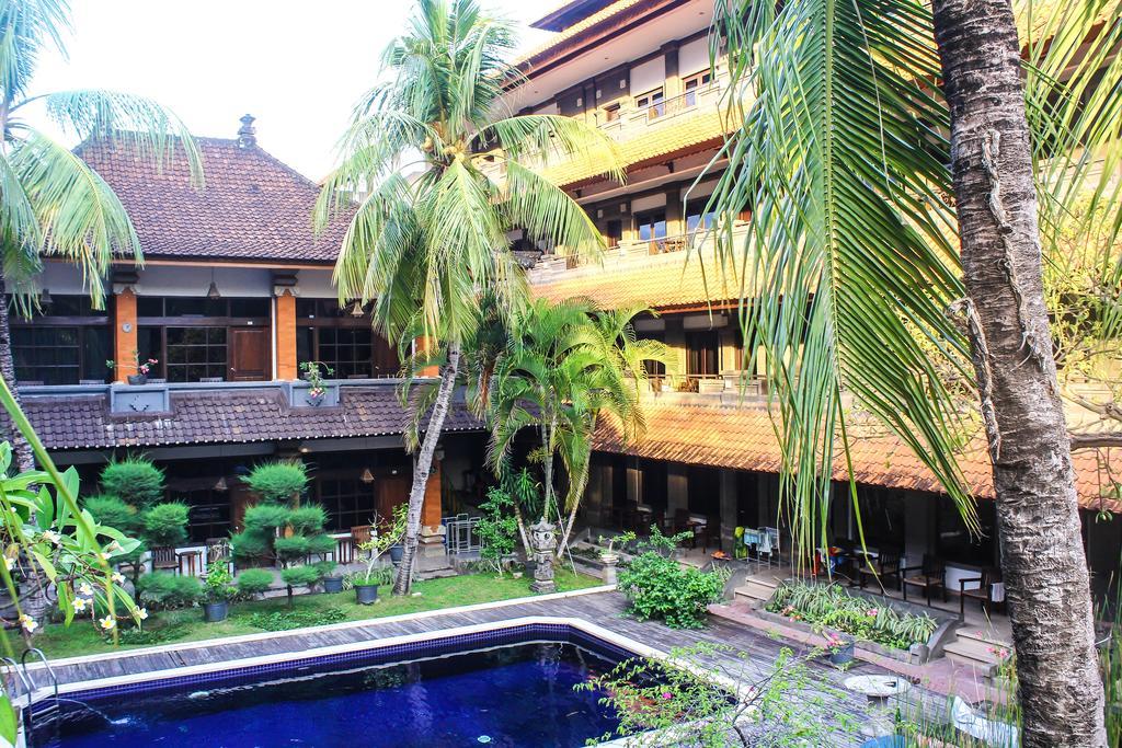 Hotel Puri Tanah Lot Kuta  Exterior photo