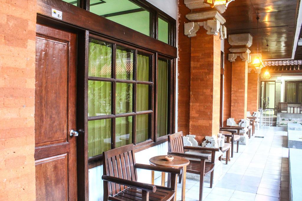 Hotel Puri Tanah Lot Kuta  Exterior photo