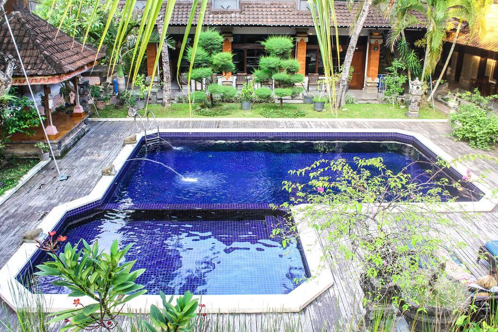 Hotel Puri Tanah Lot Kuta  Exterior photo