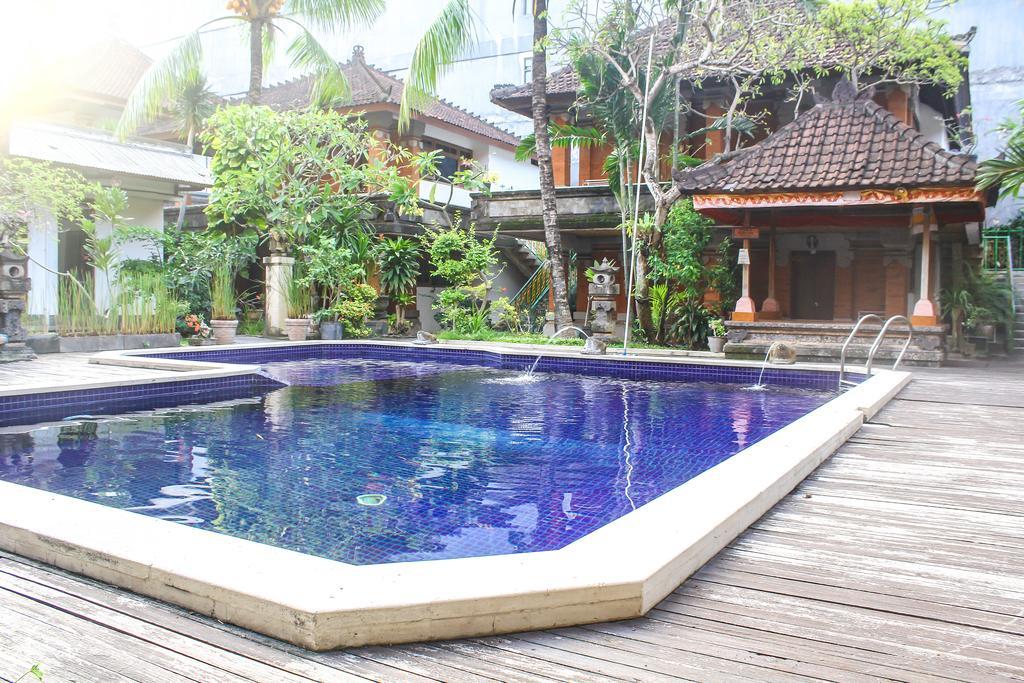 Hotel Puri Tanah Lot Kuta  Exterior photo