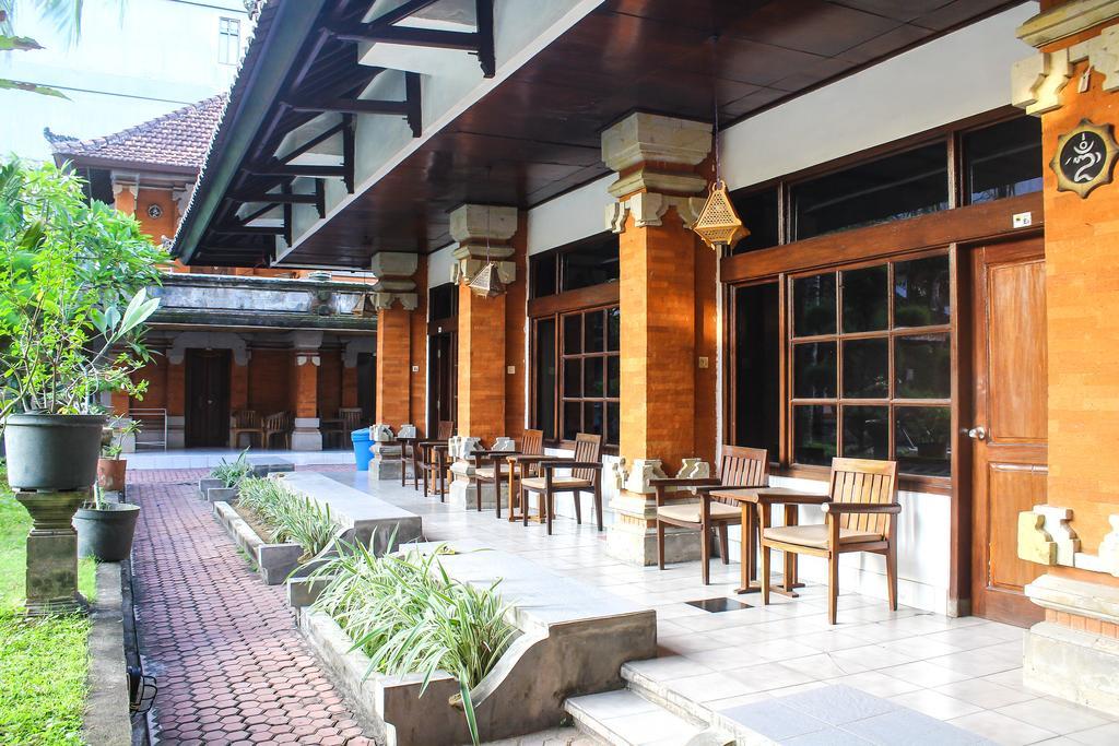 Hotel Puri Tanah Lot Kuta  Exterior photo