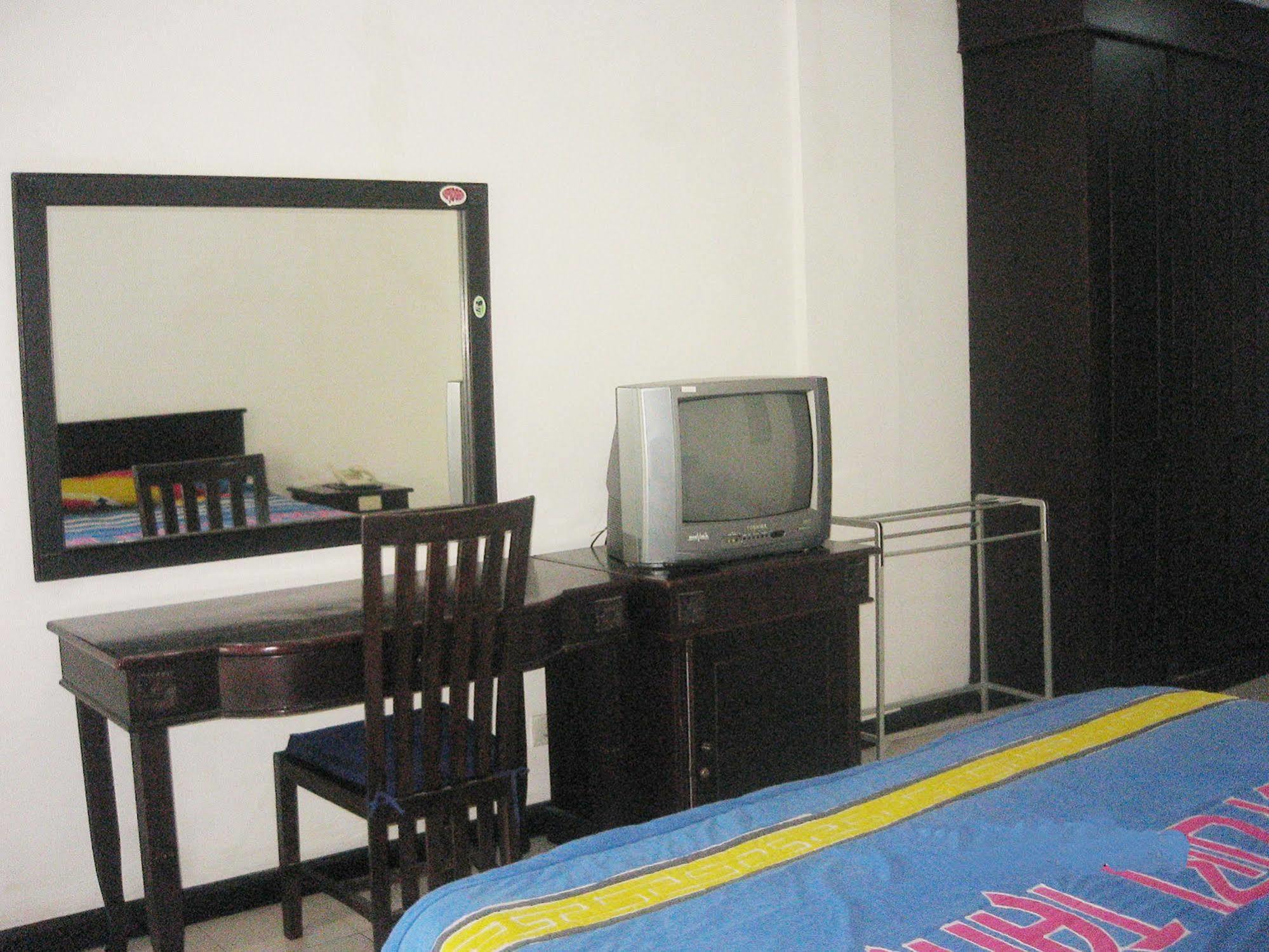 Hotel Puri Tanah Lot Kuta  Exterior photo